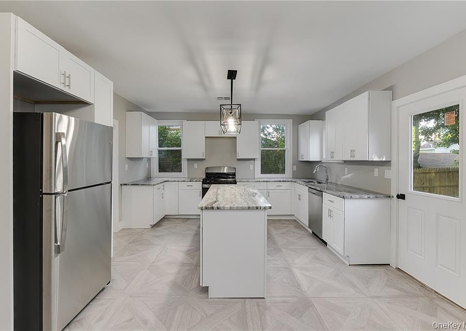 1st image of 109 Jackson Avenue