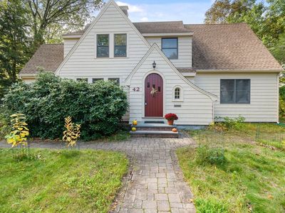 42 Winthrop Ave, Reading, MA, 01867