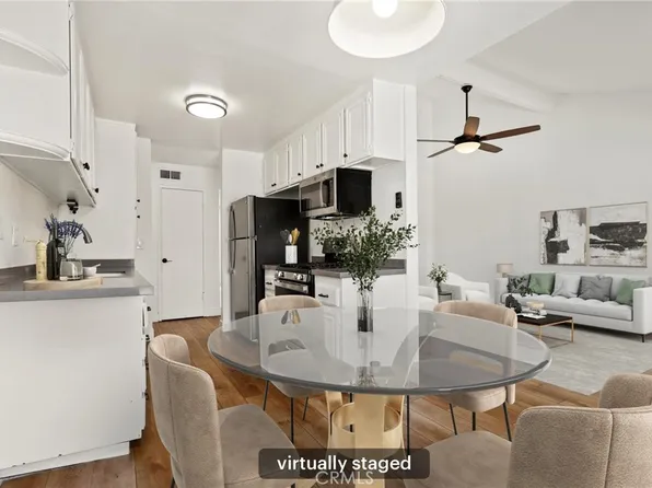 700 W La Veta Ave Unit T4, Orange, CA 92868