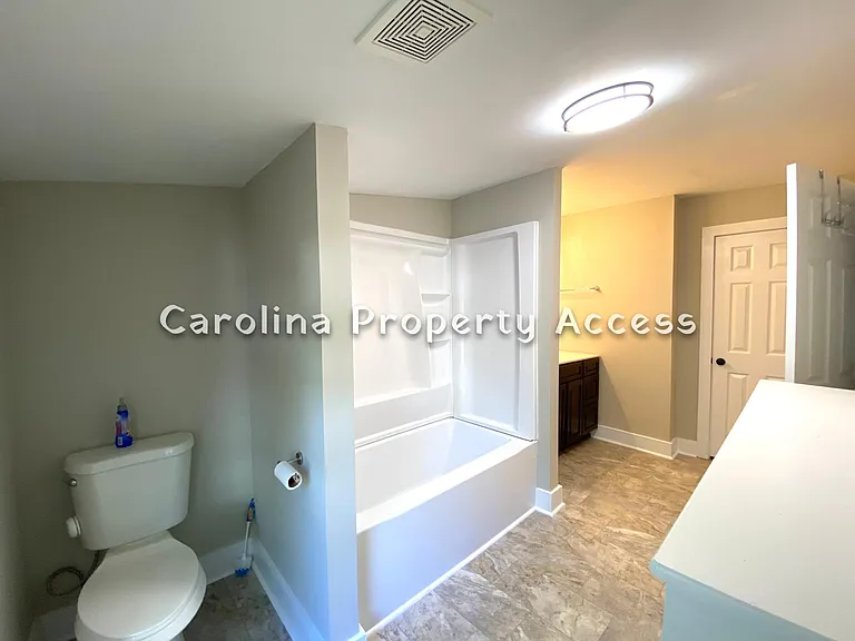 2928 Evans Rd — Photo 15