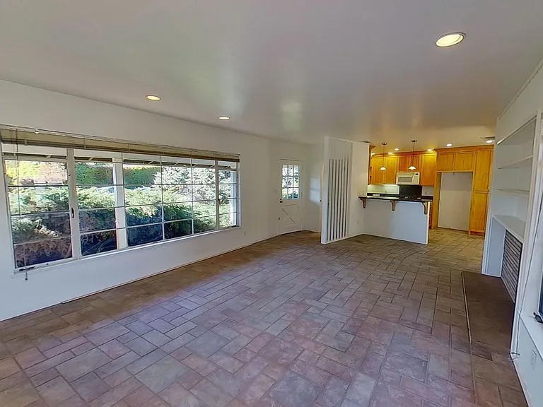 716 Calle Palo Colorado — Photo 3