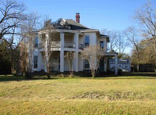 859 N 4th St, Timpson, TX 75975