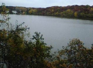8130 Hill Trl N, Lake Elmo, MN 55042