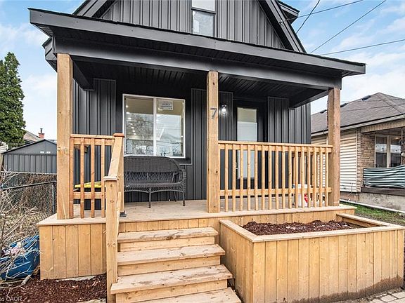 3rd image of 7 Stapleton Ave