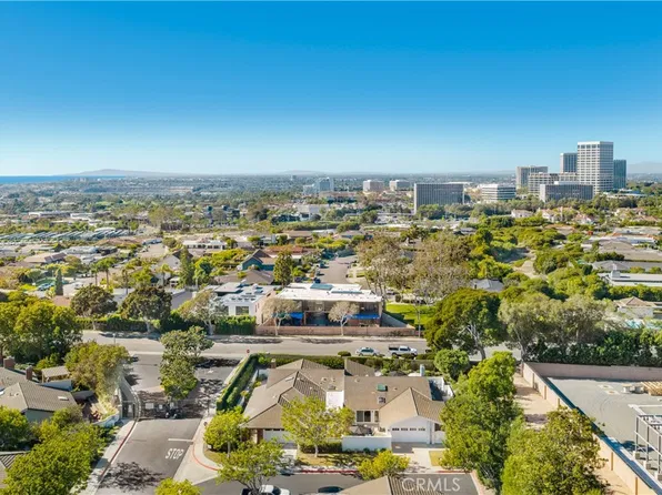 2 Maritime Dr, Corona Del Mar, CA 92625