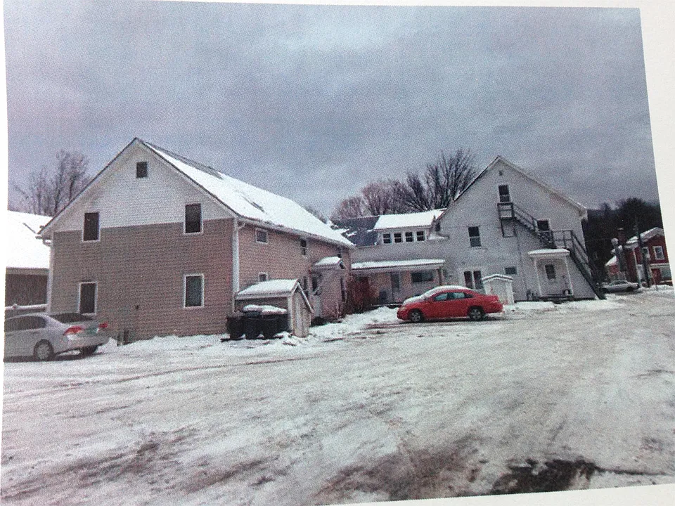 Building Photo 4