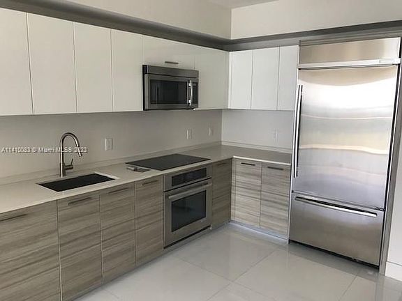 4th image of 1300 Brickell Bay Dr APT 1908