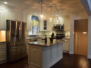 8 Noord Ln, Ballston Lake, NY 12019