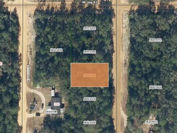 18 Selma Ave, Interlachen, FL 32148