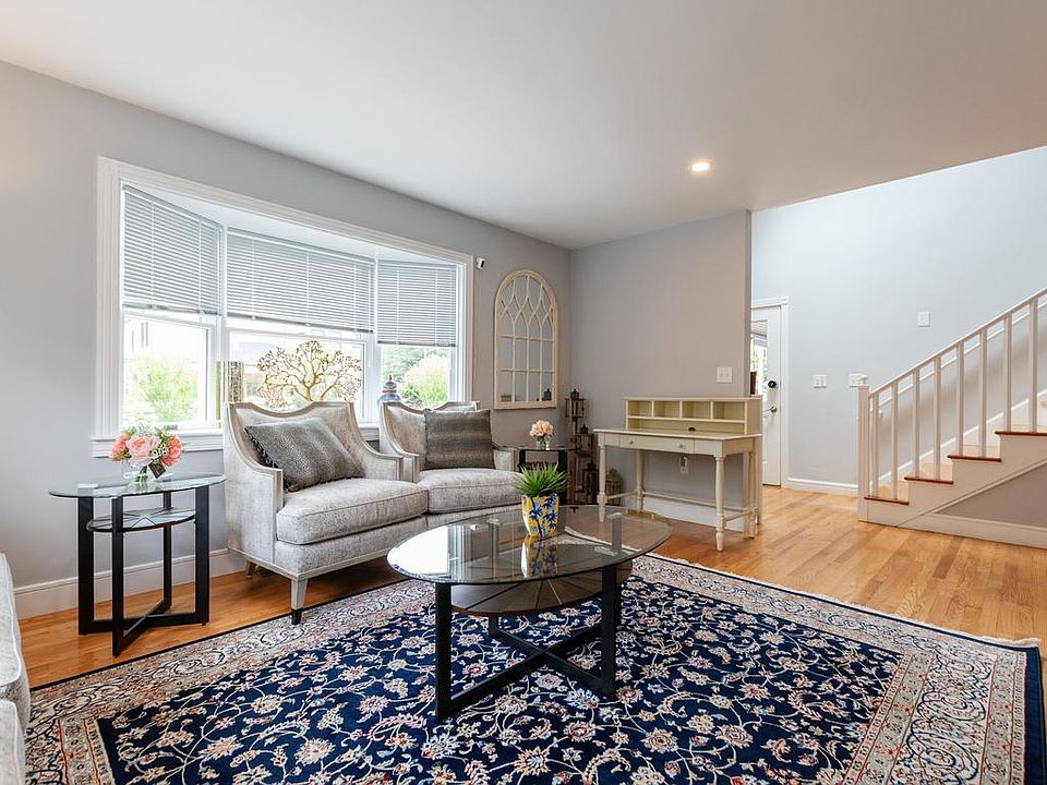 1st image of 85 Hartford St #85