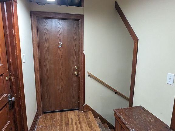 5th image of 312 N Walnut St #2