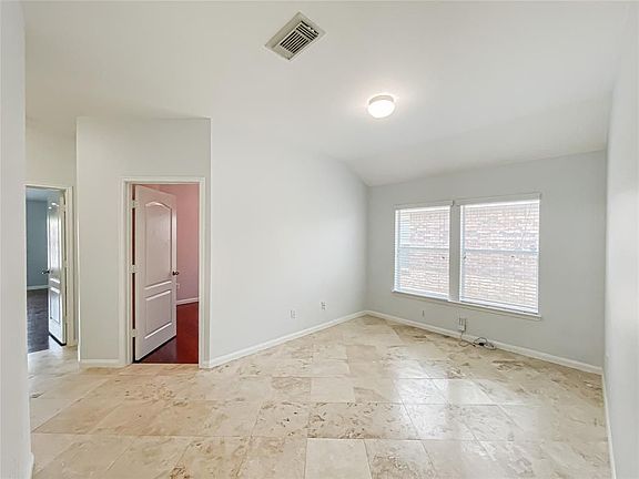 5th image of 17911 Landing Pines Trl