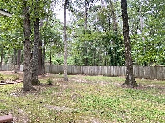 3rd image of 111 Country Ln