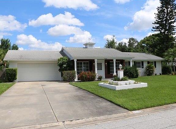 3rd image of 2520 Sheridan Dr