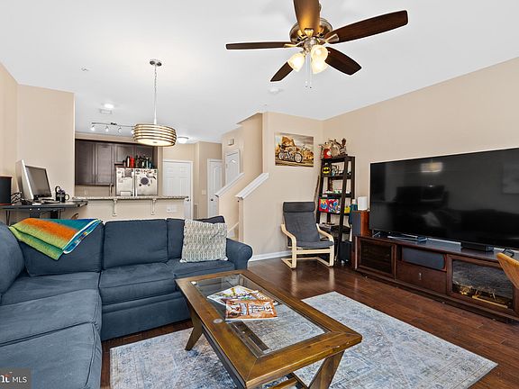 3rd image of 17056 Beveridge Dr