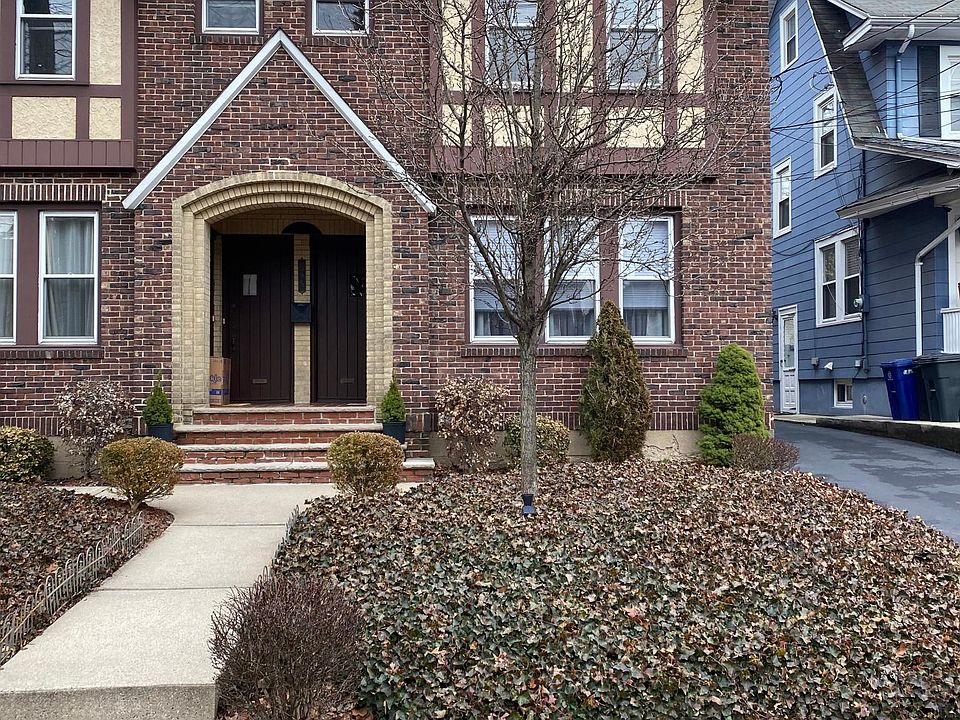 1st image of 595 Bard Ave #3