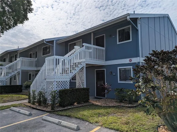 6033 34th St W APT 110, Bradenton, FL 34210