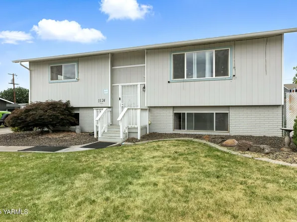 1124 S 29th Ave, Yakima, WA 98902