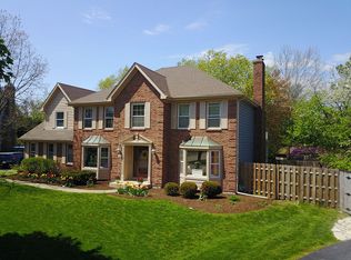 1261 Eagle Ct, Wheaton, IL