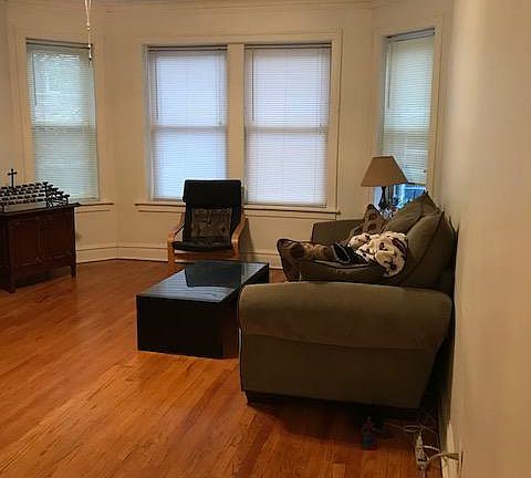 2nd image of 822 N Mozart St #3