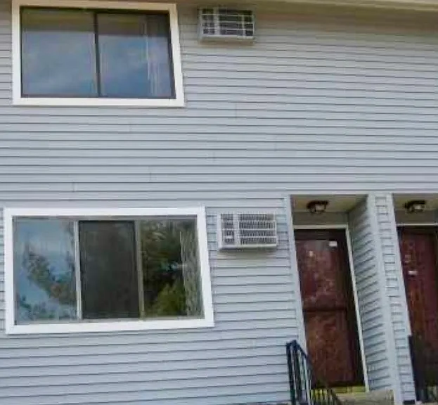 294 Meridian St #F — Photo 3