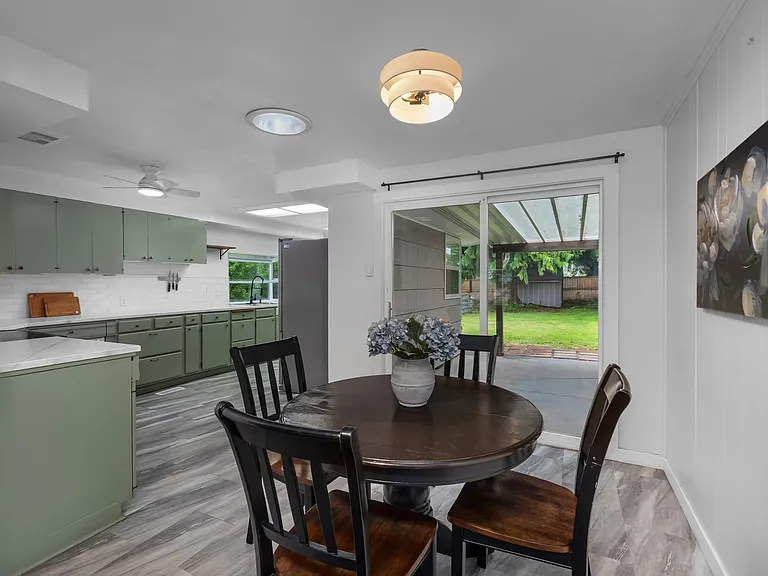 1418 Lebanon St SE — Photo 11