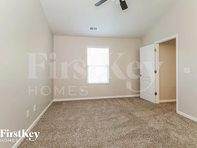 7429 Hidden Creek Dr — Photo 8