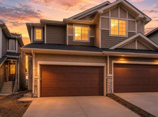 124 W Waterford Way, Chestermere, AB T1X3A2