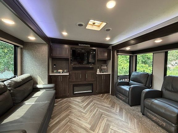 5th image of 2795 E 28th Rd Lot 370