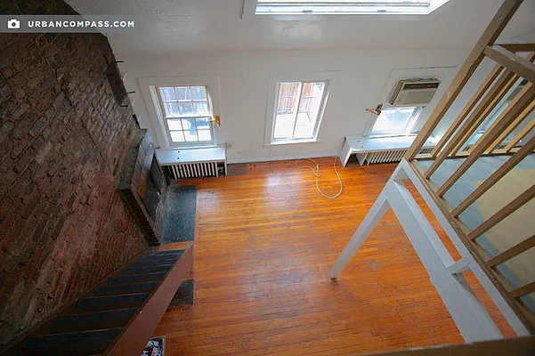 Rented by Compass | media 23