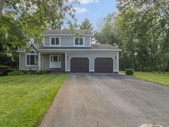 1 Canterbury Ln, Canton, NY 13617