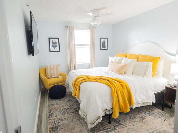 2nd image of 561 W Beach Blvd #303