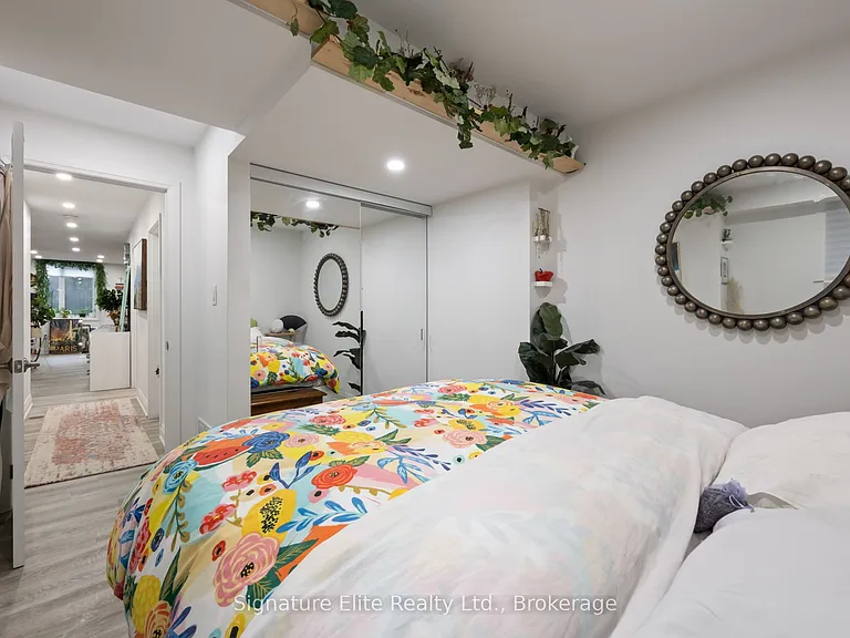 157 Dovercourt Rd #BASEMENT — Photo 8