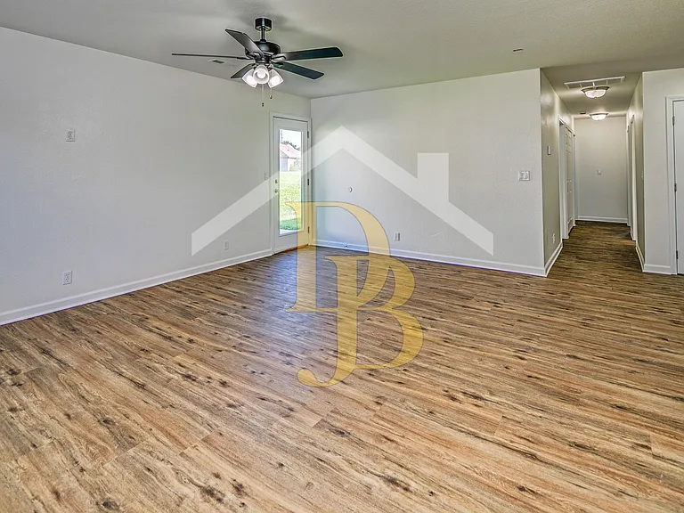 1111 173rd St #1111 — Photo 16