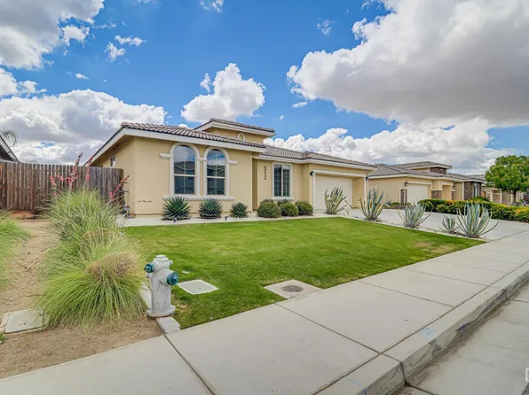 312 Hammersmith Dr, Bakersfield, CA 93314