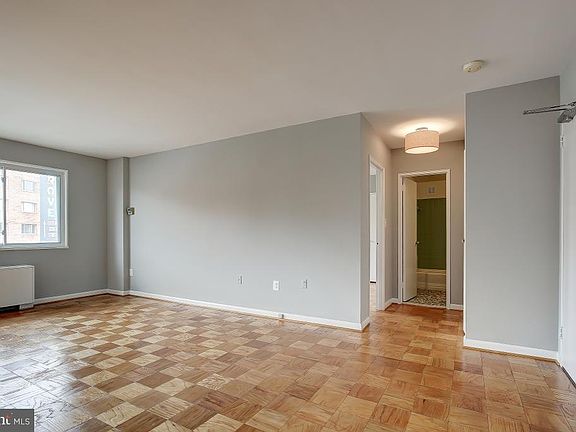 4th image of 1830 Columbia Pike APT 303