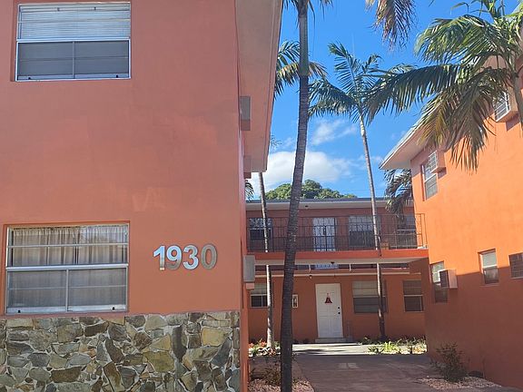 2nd image of 1930 W Palm Ave #7