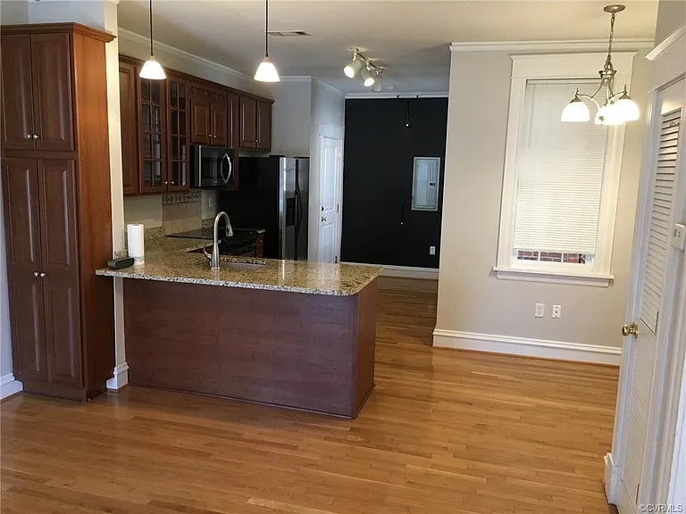 1618 Park Ave #1D — Photo 1