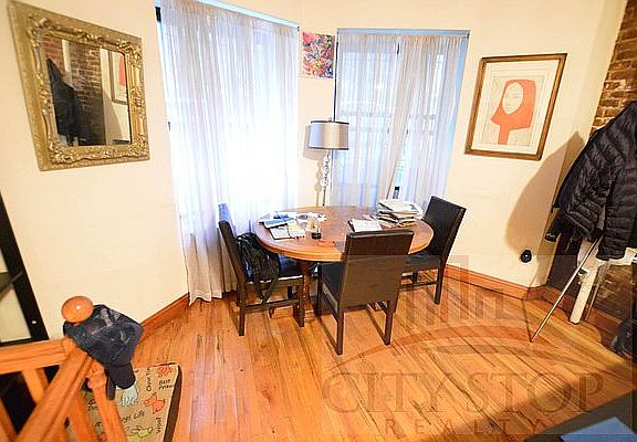 5th image of 306 W 73rd St APT 1a