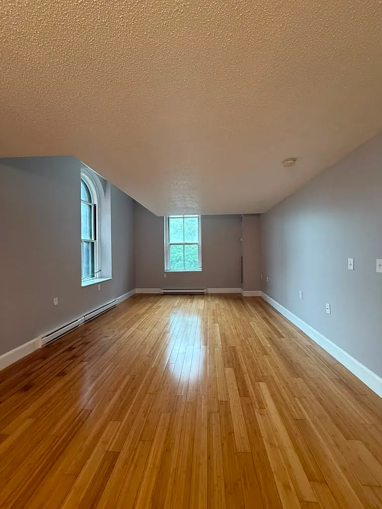 2 bed, 1067 sqft, $2,800 — Photo 2