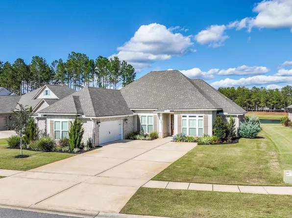 102 Mill Pond Cv, Freeport, FL 32439