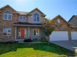 1660 SE Greenbriar Cir, Waukee, IA 50263