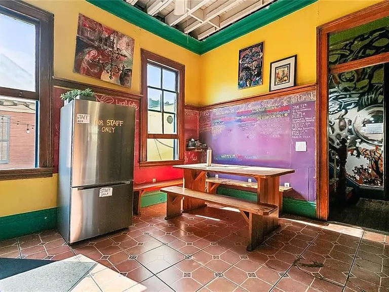 124 S Lopez St — Photo 16