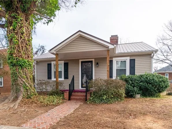 706 Taylor St, Eden, NC 27288
