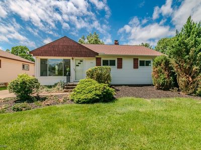 730 Glenhurst Rd, Willowick, OH, 44095
