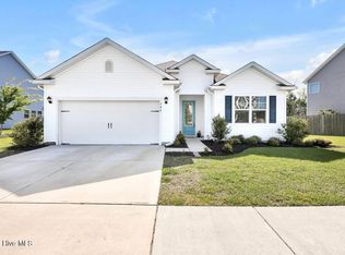 304 Edgewater Way, Surf City, NC 28445