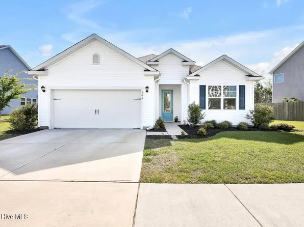 304 Edgewater Way, Surf City, NC 28445