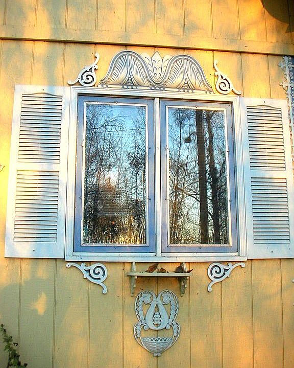 Kitchen/Living Room Window