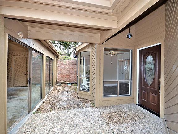 5th image of 1914 Pepper Hill Way