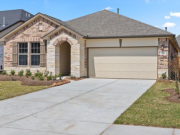 Welcome home to 17015 Plover Rock Trail located in the Balmoral community and zoned to Waller ISD